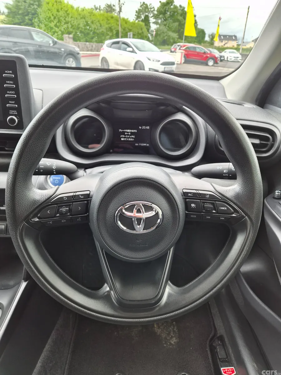 Toyota Yaris Cross SUV, Petrol Hybrid, 2021, Beige