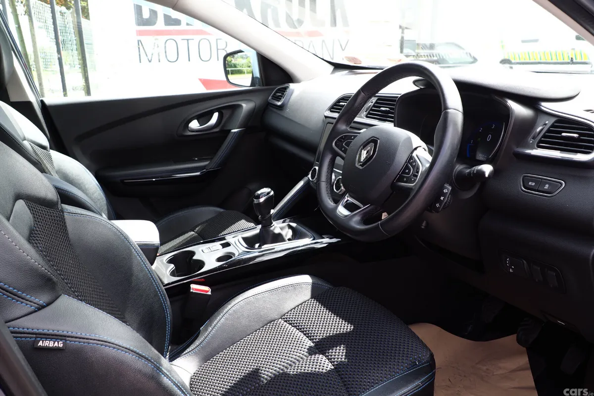 Renault Kadjar SUV, Diesel, 2019, Blue