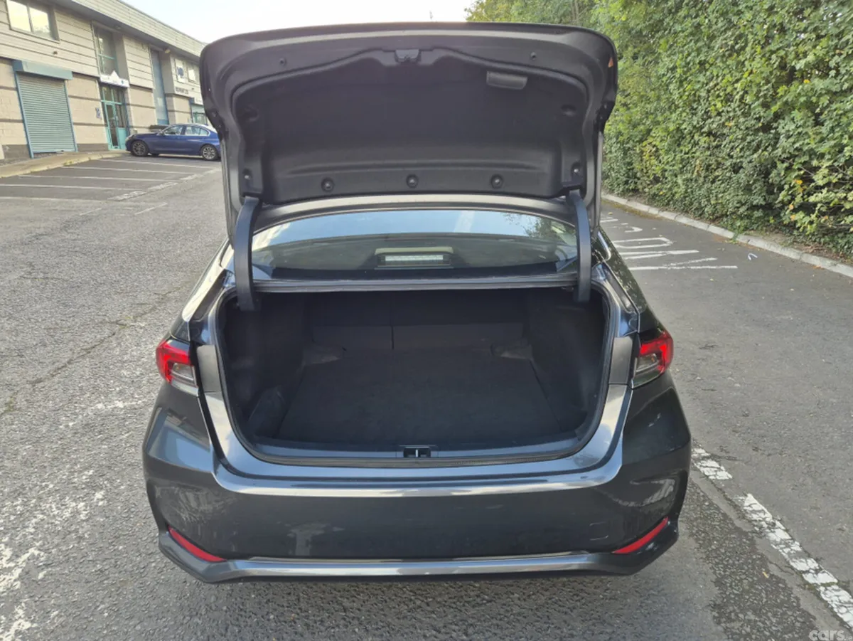 Toyota Corolla Saloon, Petrol Hybrid, 2023, Grey