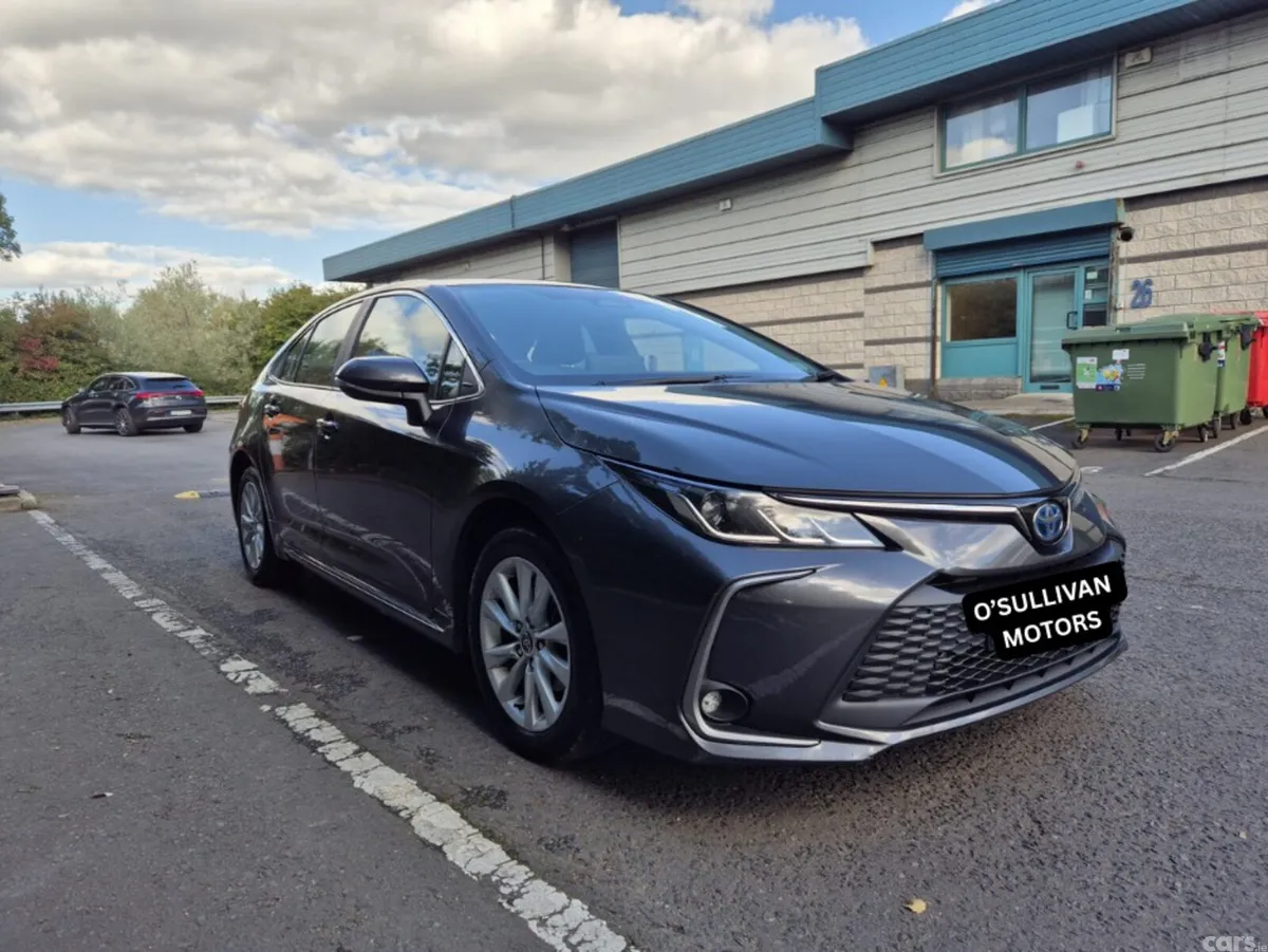 Toyota Corolla Saloon, Petrol Hybrid, 2023, Grey