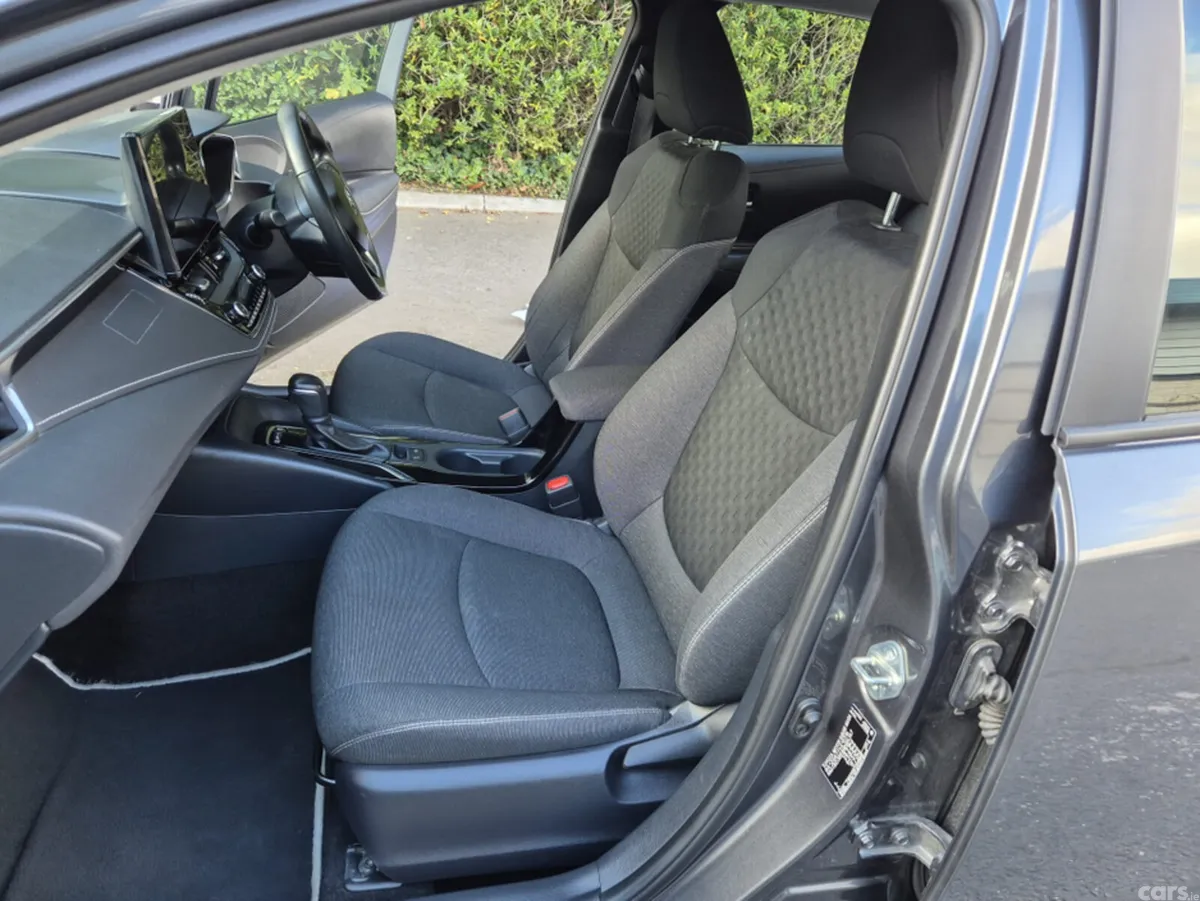 Toyota Corolla Saloon, Petrol Hybrid, 2023, Grey