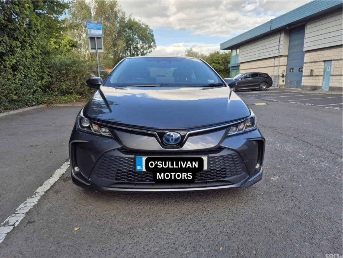 Toyota Corolla Saloon, Petrol Hybrid, 2023, Grey