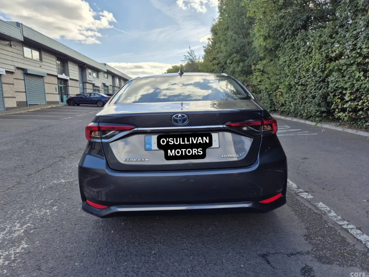 Toyota Corolla Saloon, Petrol Hybrid, 2023, Grey