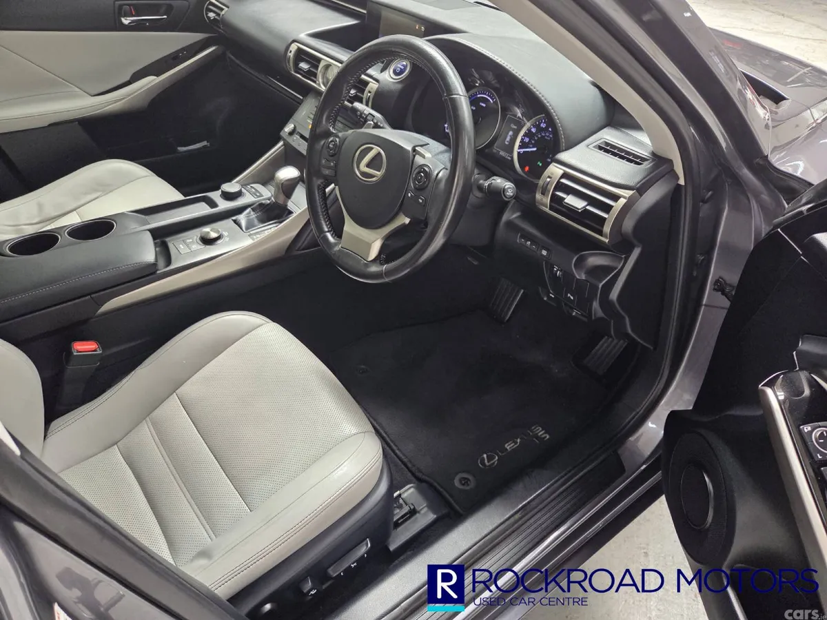 Lexus IS Saloon, Petrol Hybrid, 2015, Grey