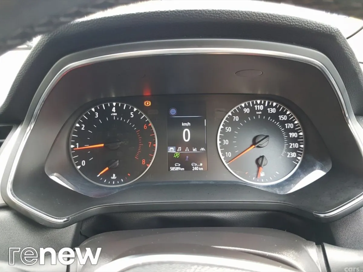 Renault Captur Hatchback, Petrol, 2022, Grey