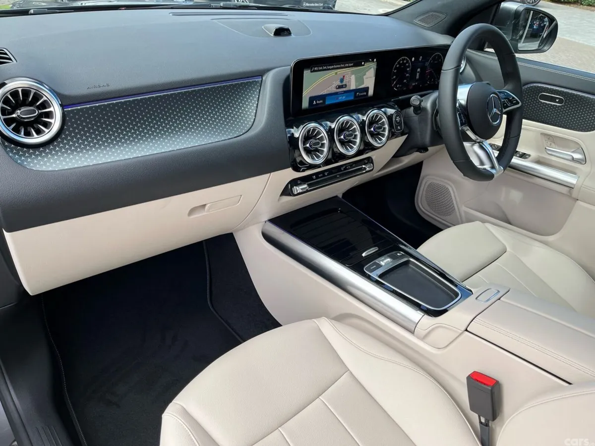 Mercedes-Benz GLA SUV, Diesel, 2026, Grey