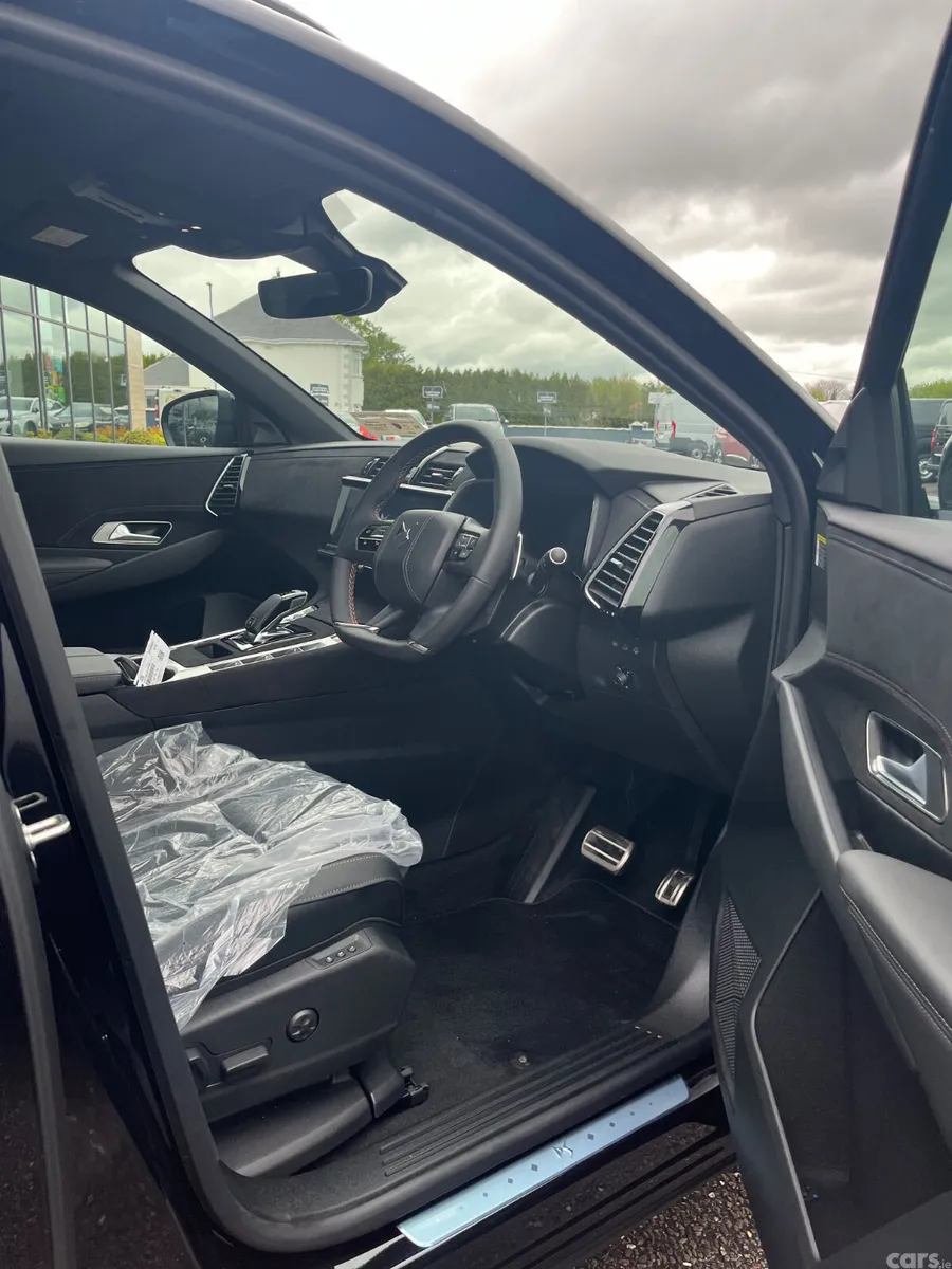 DS Automobiles DS 7 Estate/Jeep, Diesel, 2026, Black