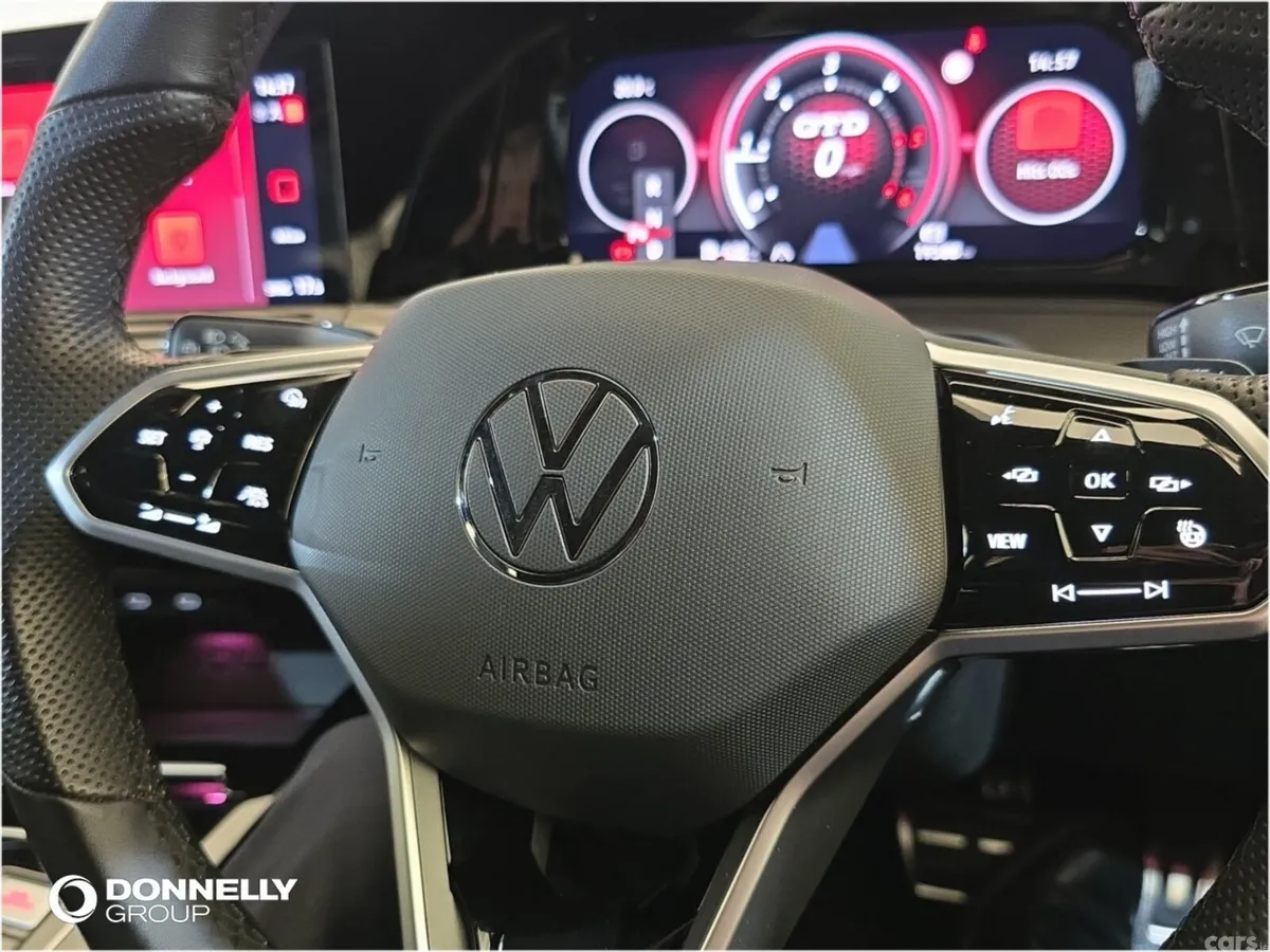 Volkswagen Golf Hatchback, Diesel, 2023, Black