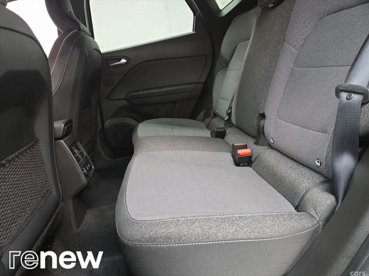 Renault Captur Hatchback, Petrol, 2025, Grey
