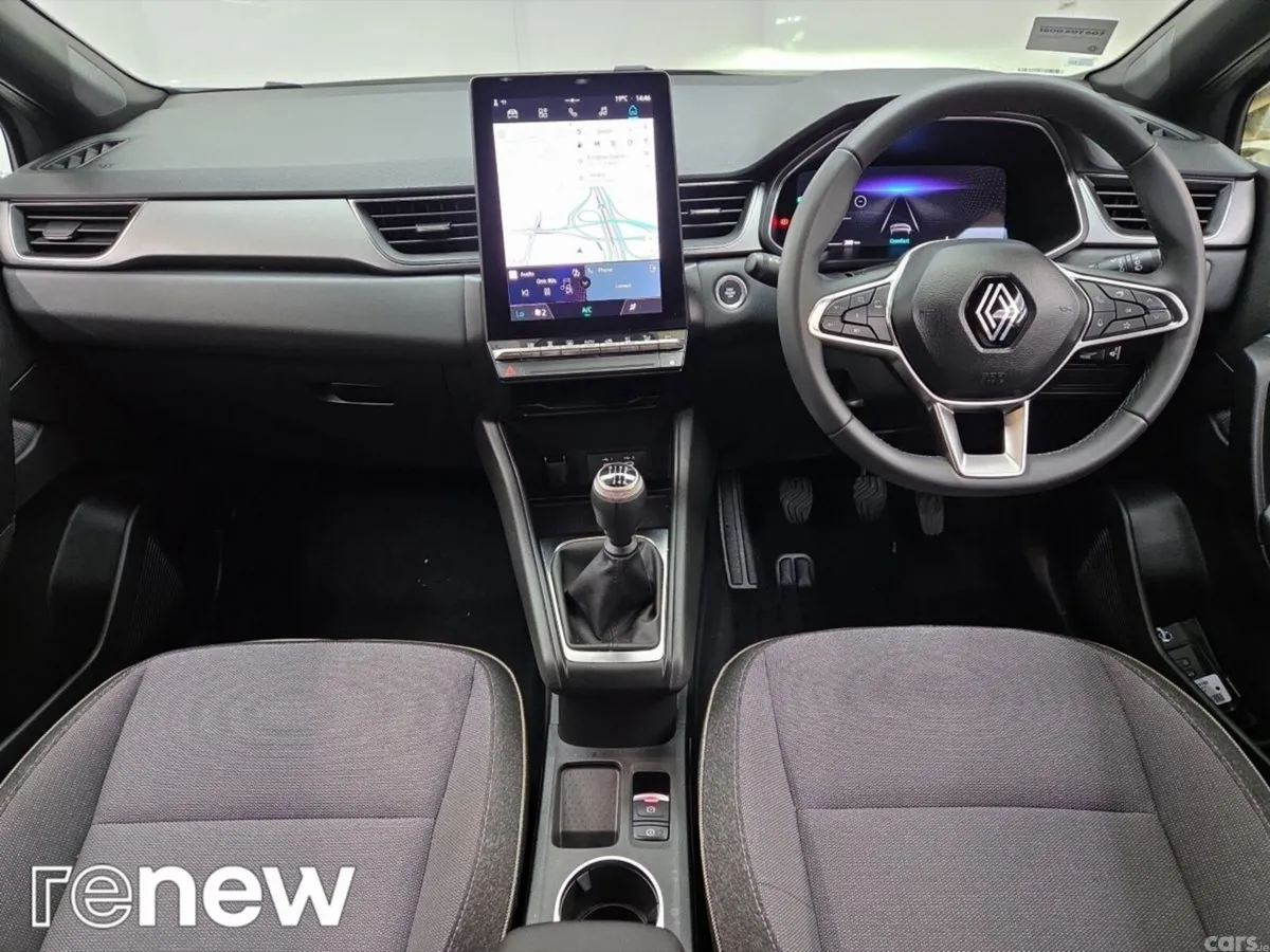 Renault Captur Hatchback, Petrol, 2025, Grey
