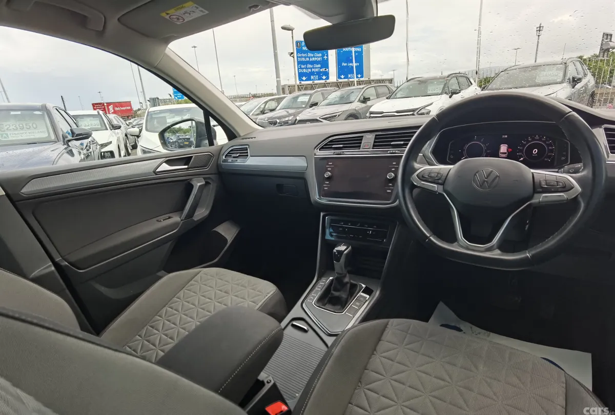 Volkswagen Tiguan SUV, Petrol Plug-in Hybrid, 2022, Grey