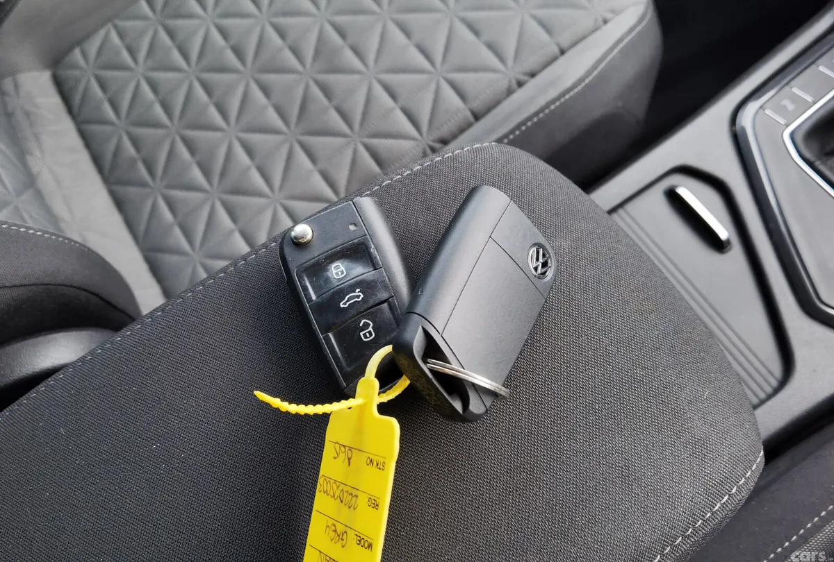Volkswagen Tiguan SUV, Petrol Plug-in Hybrid, 2022, Grey