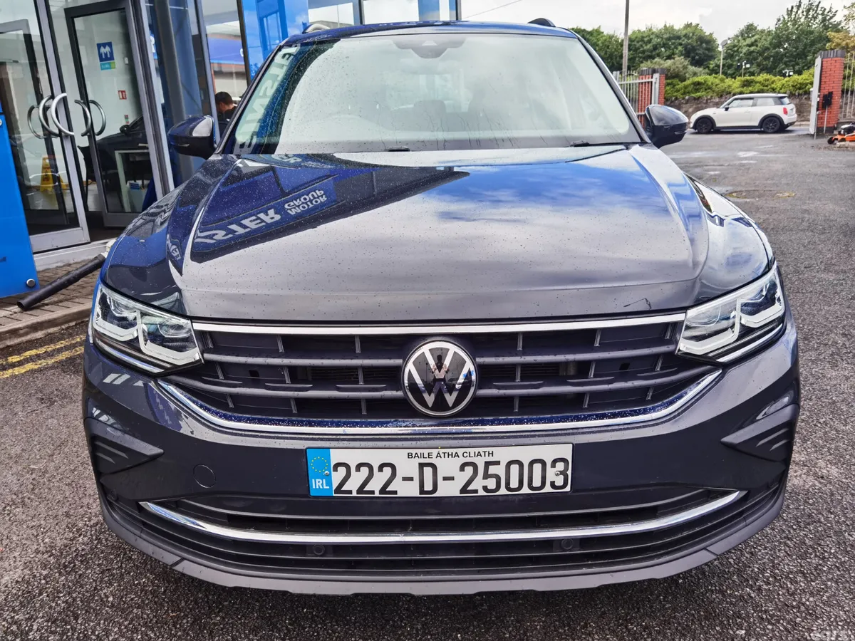 Volkswagen Tiguan SUV, Petrol Plug-in Hybrid, 2022, Grey