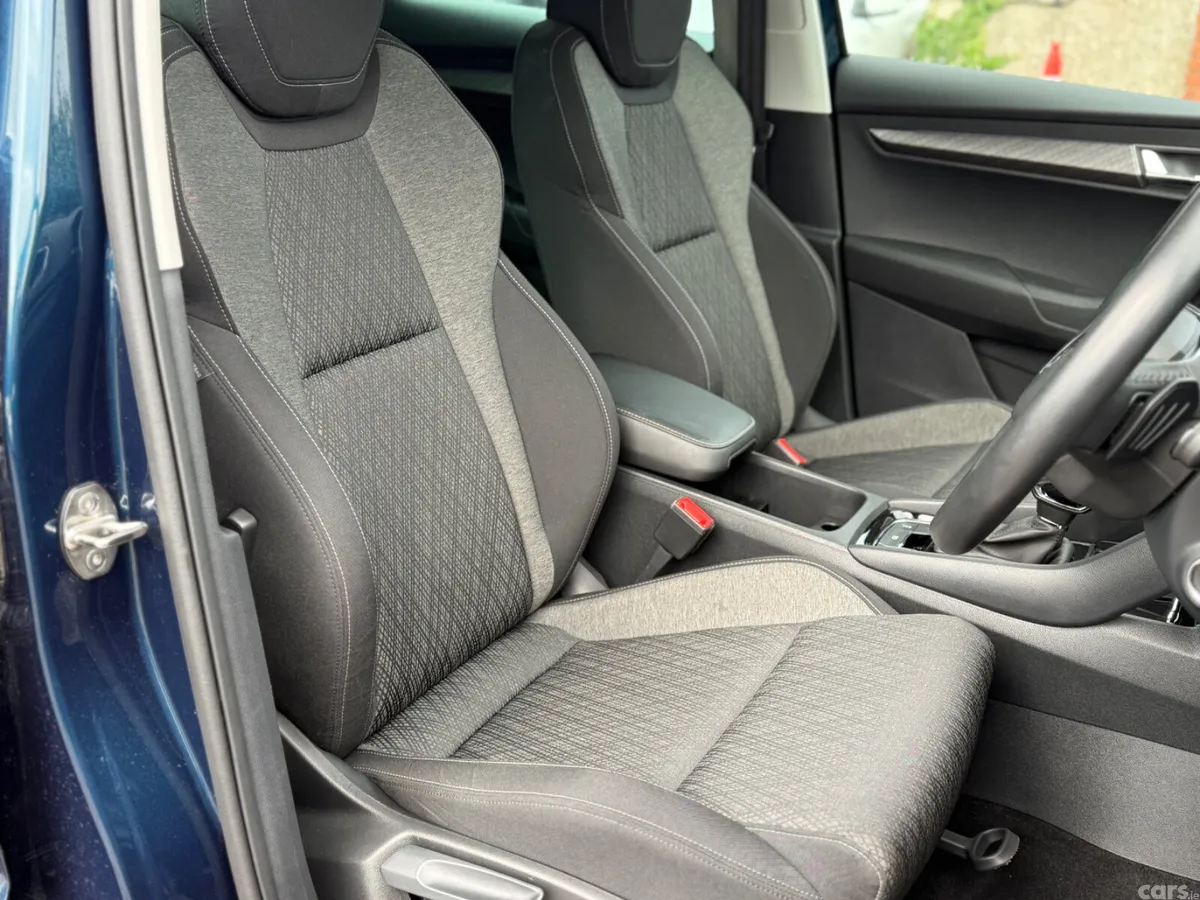 Skoda Karoq Estate/Jeep, Diesel, 2023, Blue