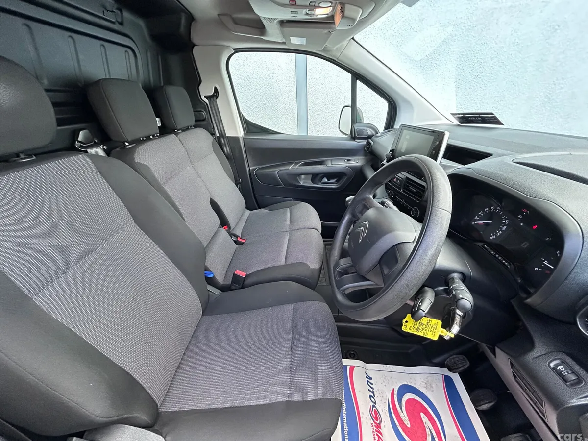 Citroen Berlingo MPV, Diesel, 2023, White