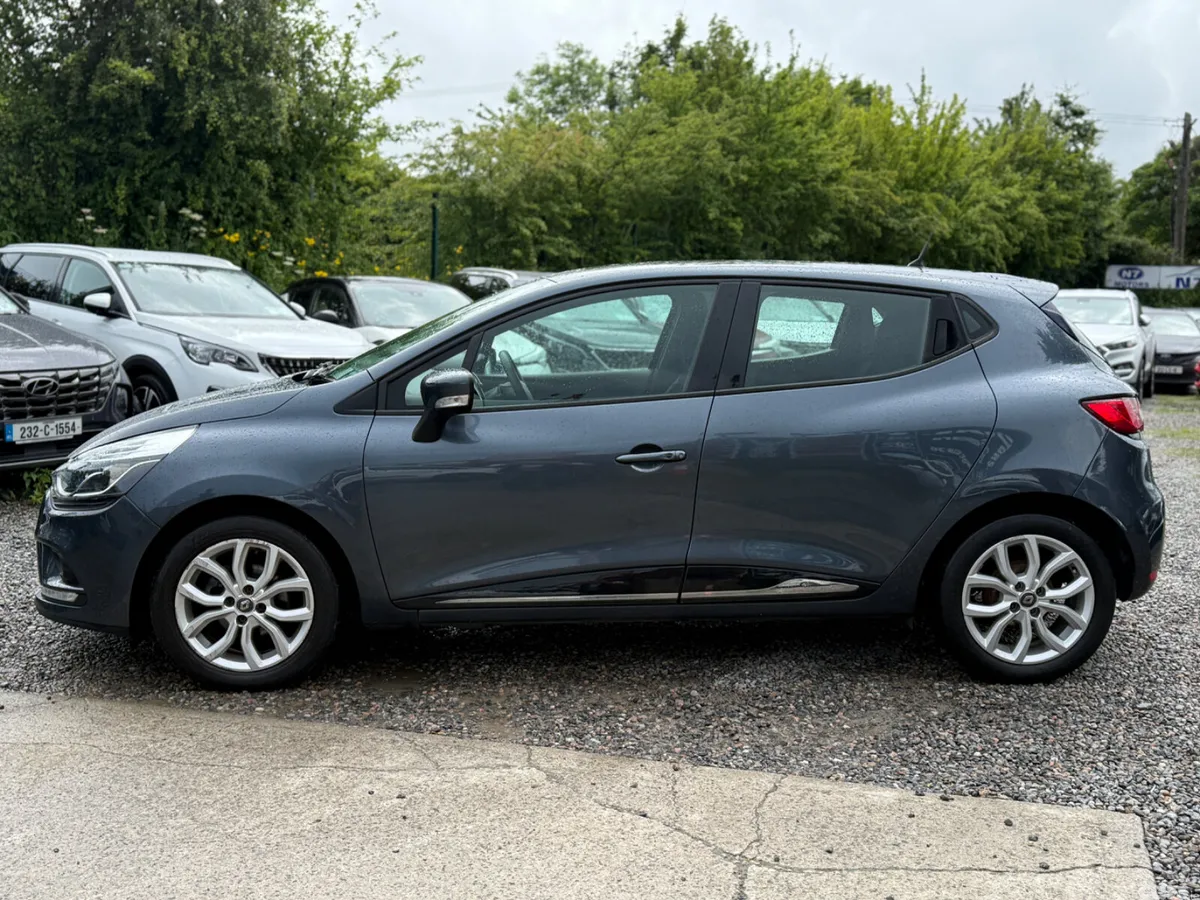 Renault Clio Hatchback, Petrol, 2018, Grey