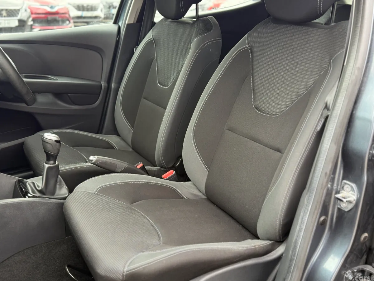 Renault Clio Hatchback, Petrol, 2018, Grey