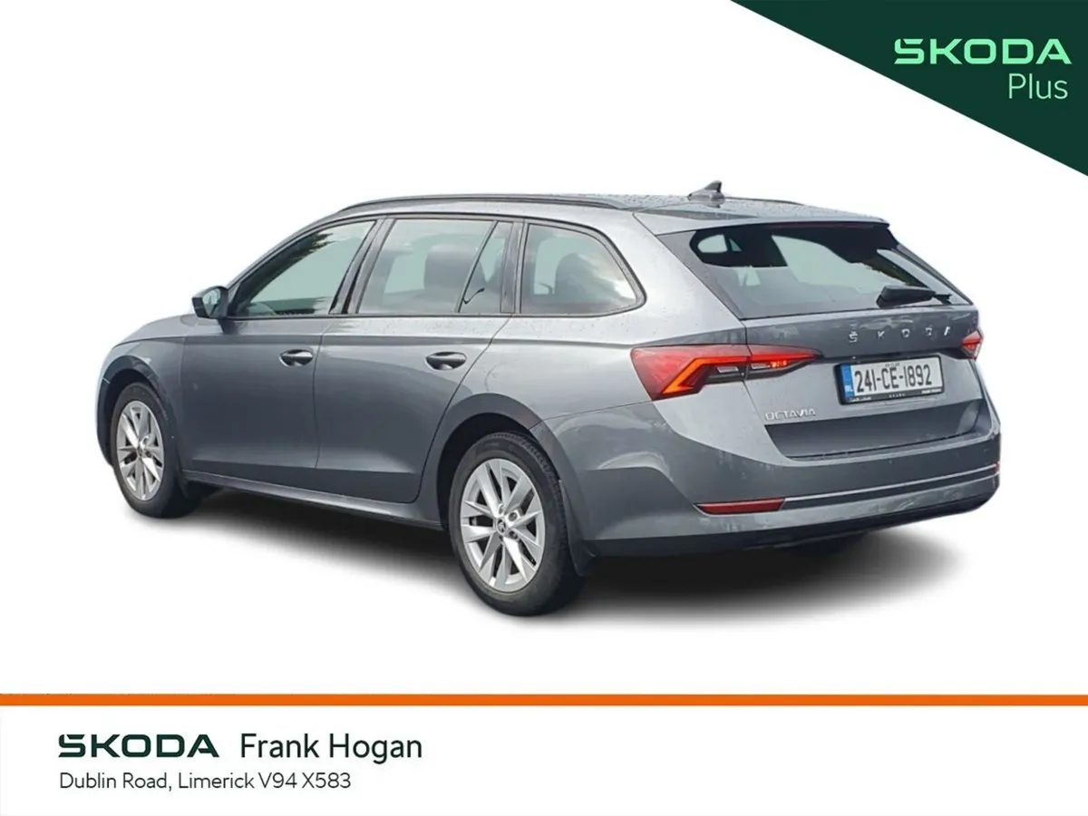 Skoda Octavia Estate, Petrol, 2024, Grey