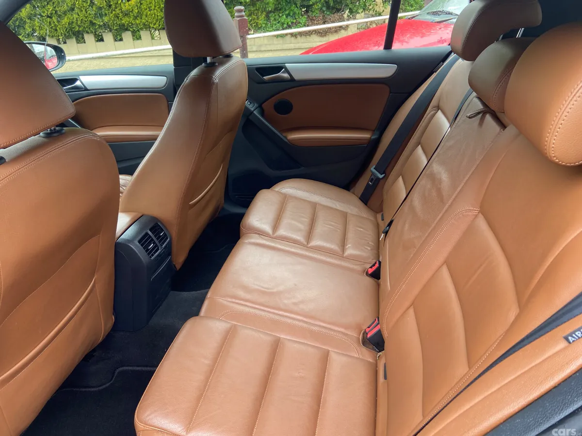 Volkswagen Golf Hatchback, Petrol, 2012, Black