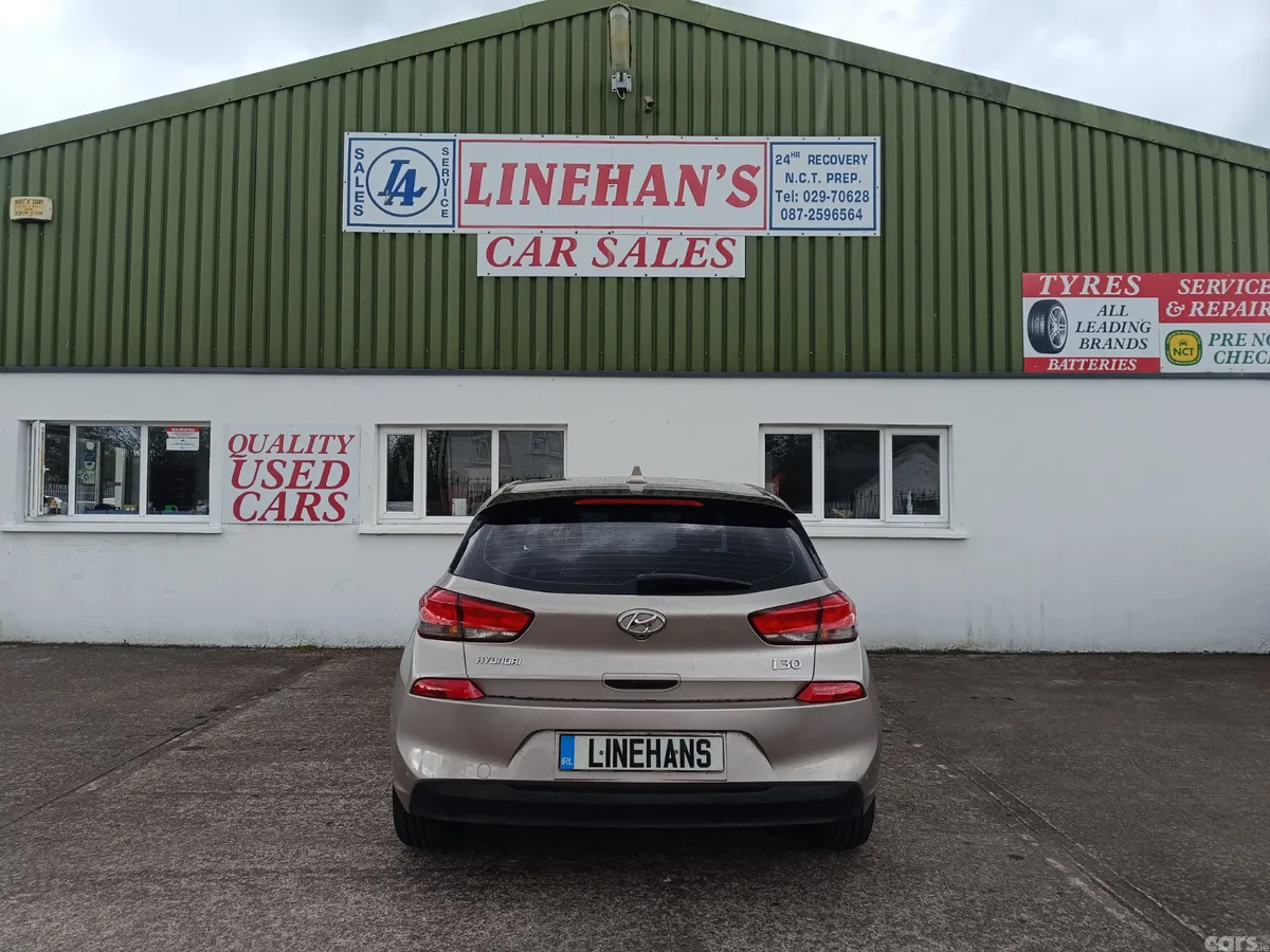 Hyundai i30 Hatchback, Petrol, 2018, Beige