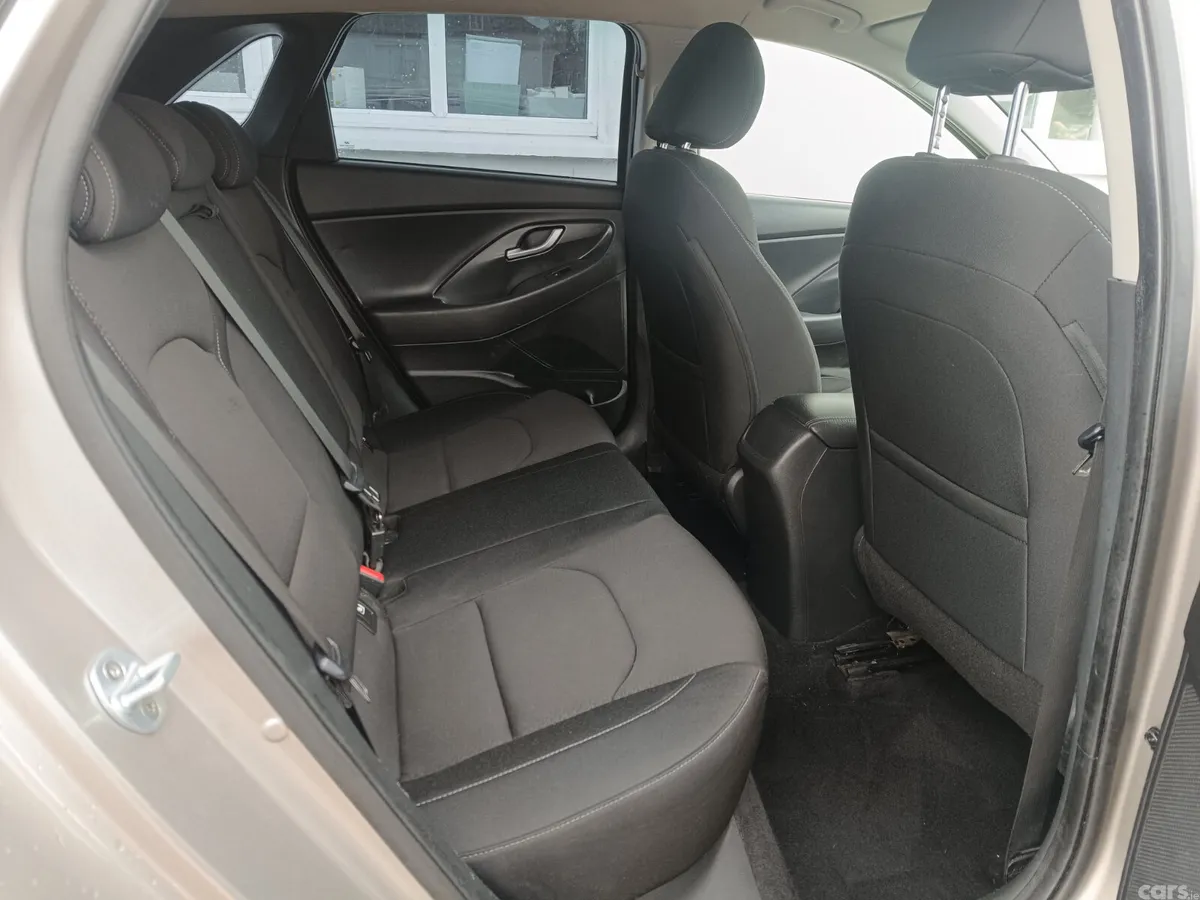 Hyundai i30 Hatchback, Petrol, 2018, Beige