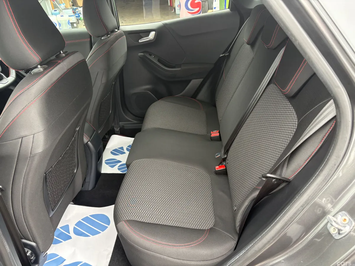 Ford Puma MPV, Diesel, 2022, Grey