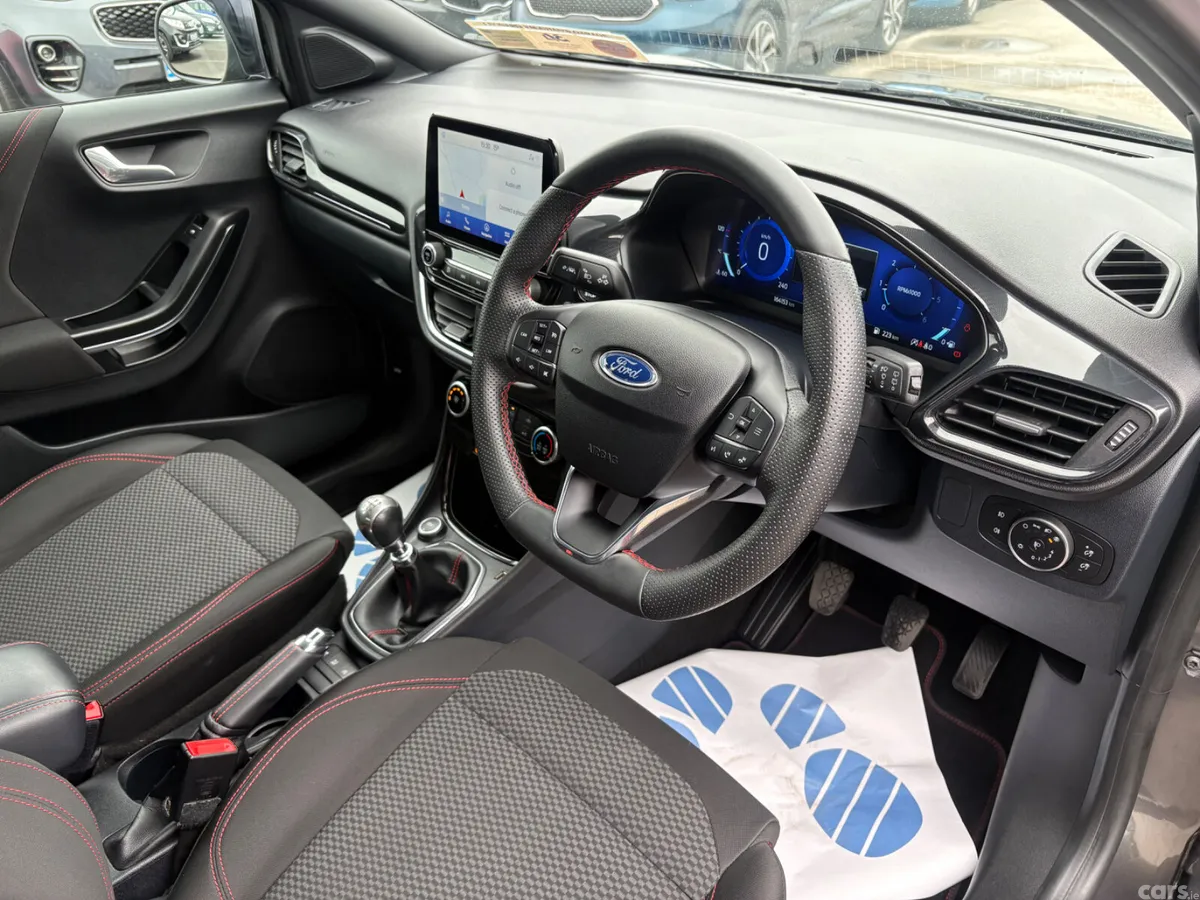 Ford Puma MPV, Diesel, 2022, Grey