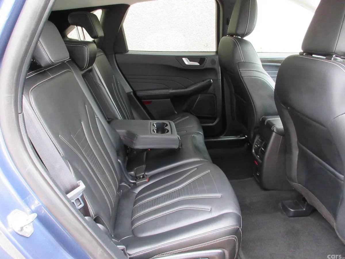 Ford Kuga SUV, Petrol Hybrid, 2022, Blue