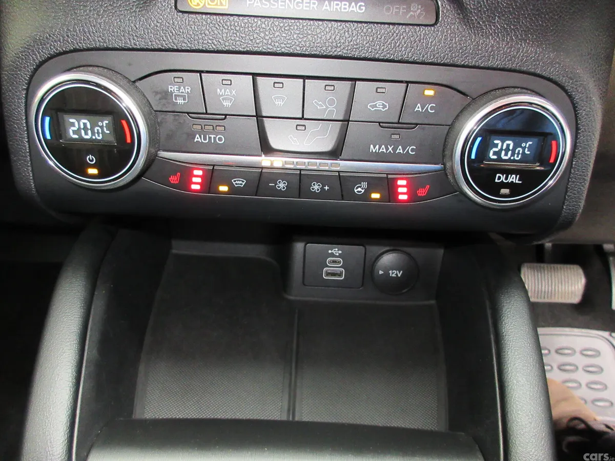 Ford Kuga SUV, Petrol Hybrid, 2022, Blue