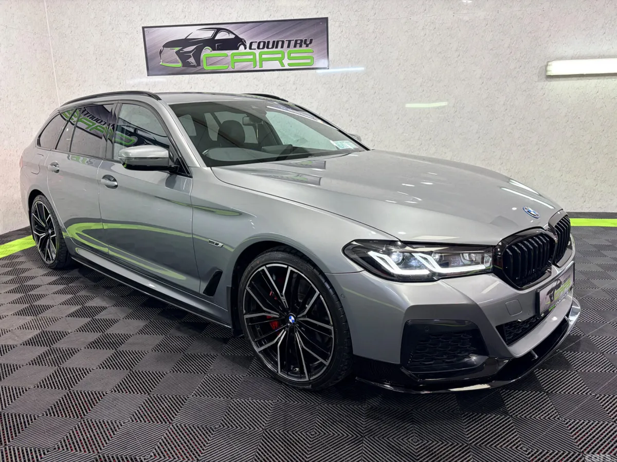 BMW 5-Series Estate, Petrol Plug-in Hybrid, 2023, Grey