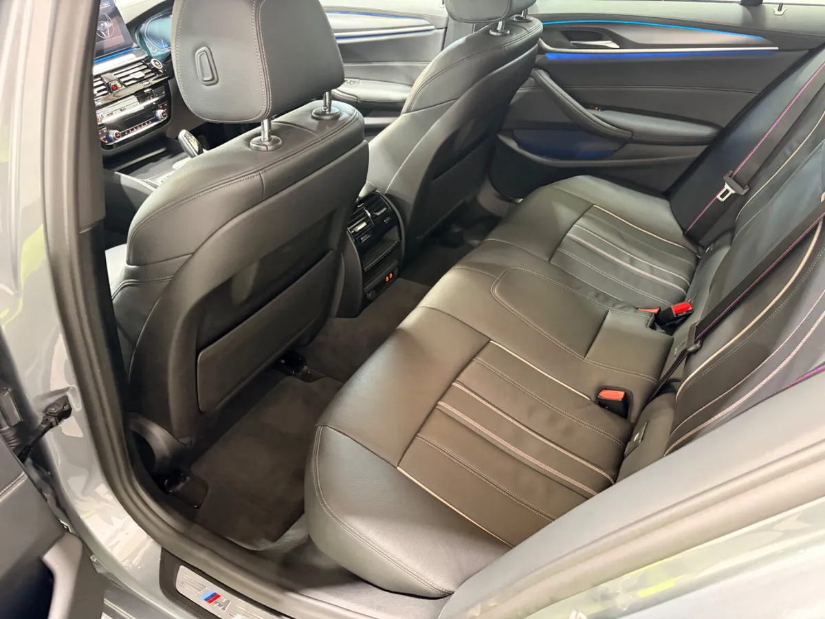 BMW 5-Series Estate, Petrol Plug-in Hybrid, 2023, Grey