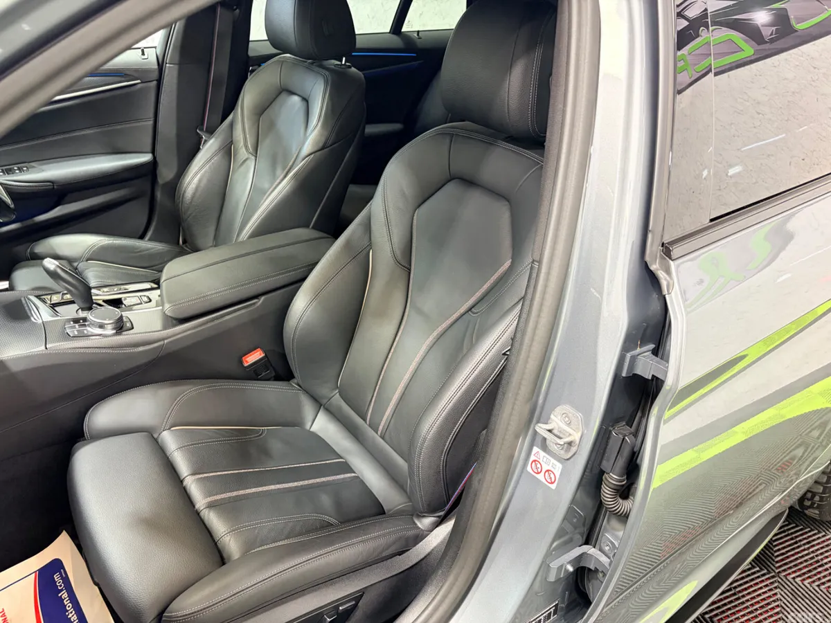 BMW 5-Series Estate, Petrol Plug-in Hybrid, 2023, Grey