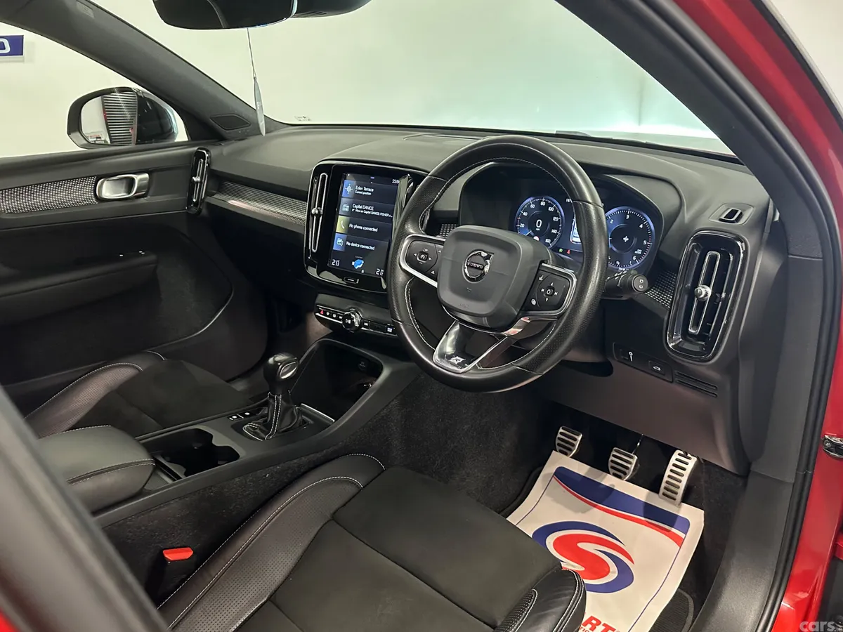 Volvo XC40 SUV, Diesel, 2019, Red