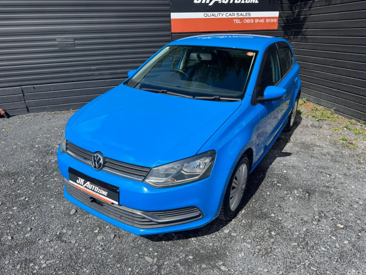 Volkswagen Polo Hatchback, Petrol, 2015, Blue