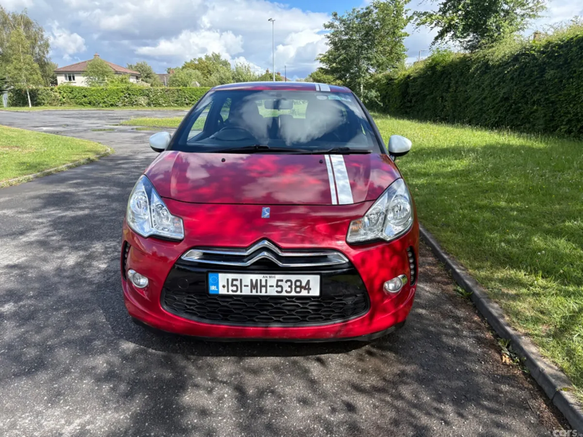 Citroen DS 3 Hatchback, Petrol, 2015, Red