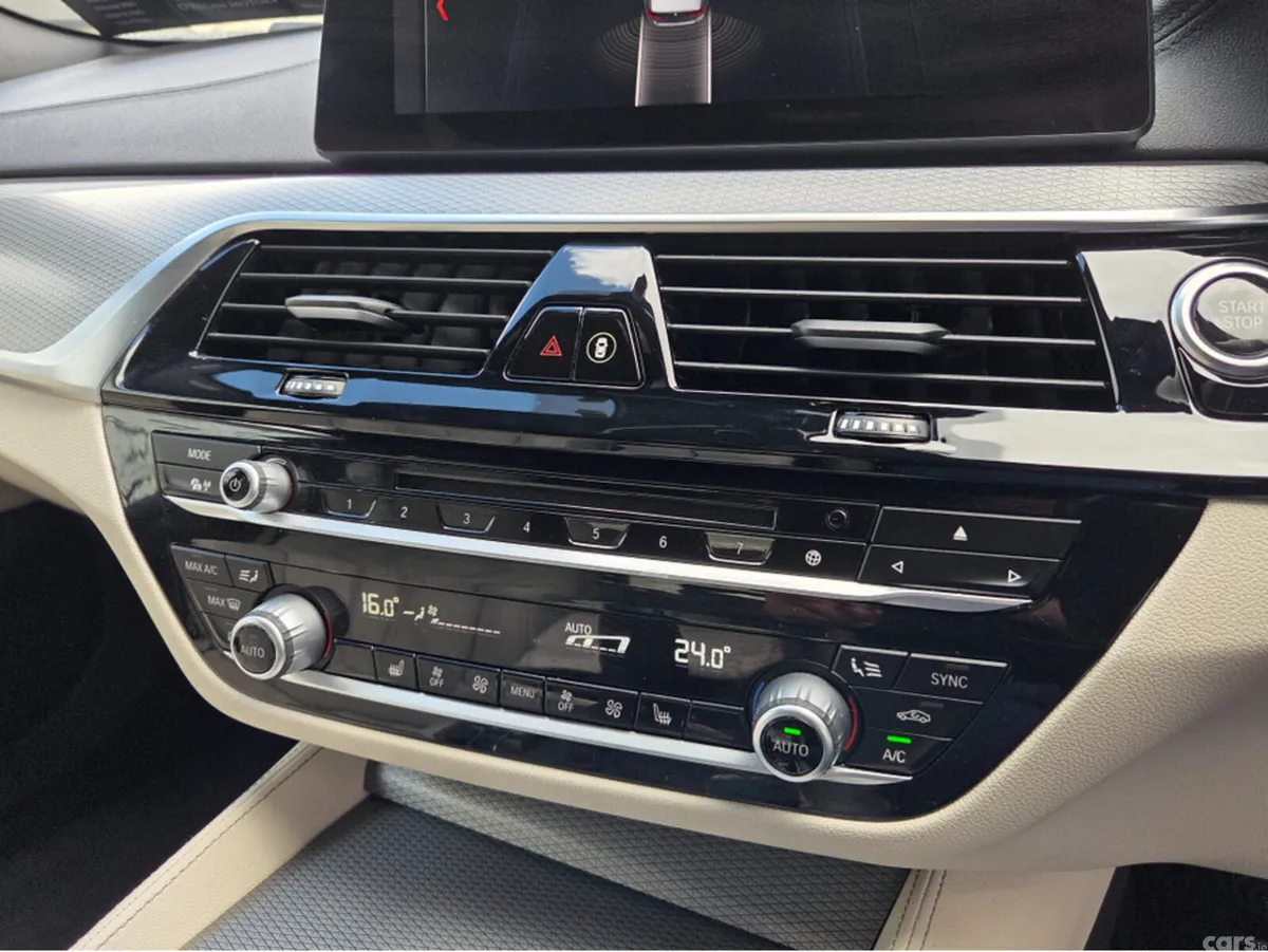 BMW 5-Series Saloon, Petrol Plug-in Hybrid, 2019, Grey