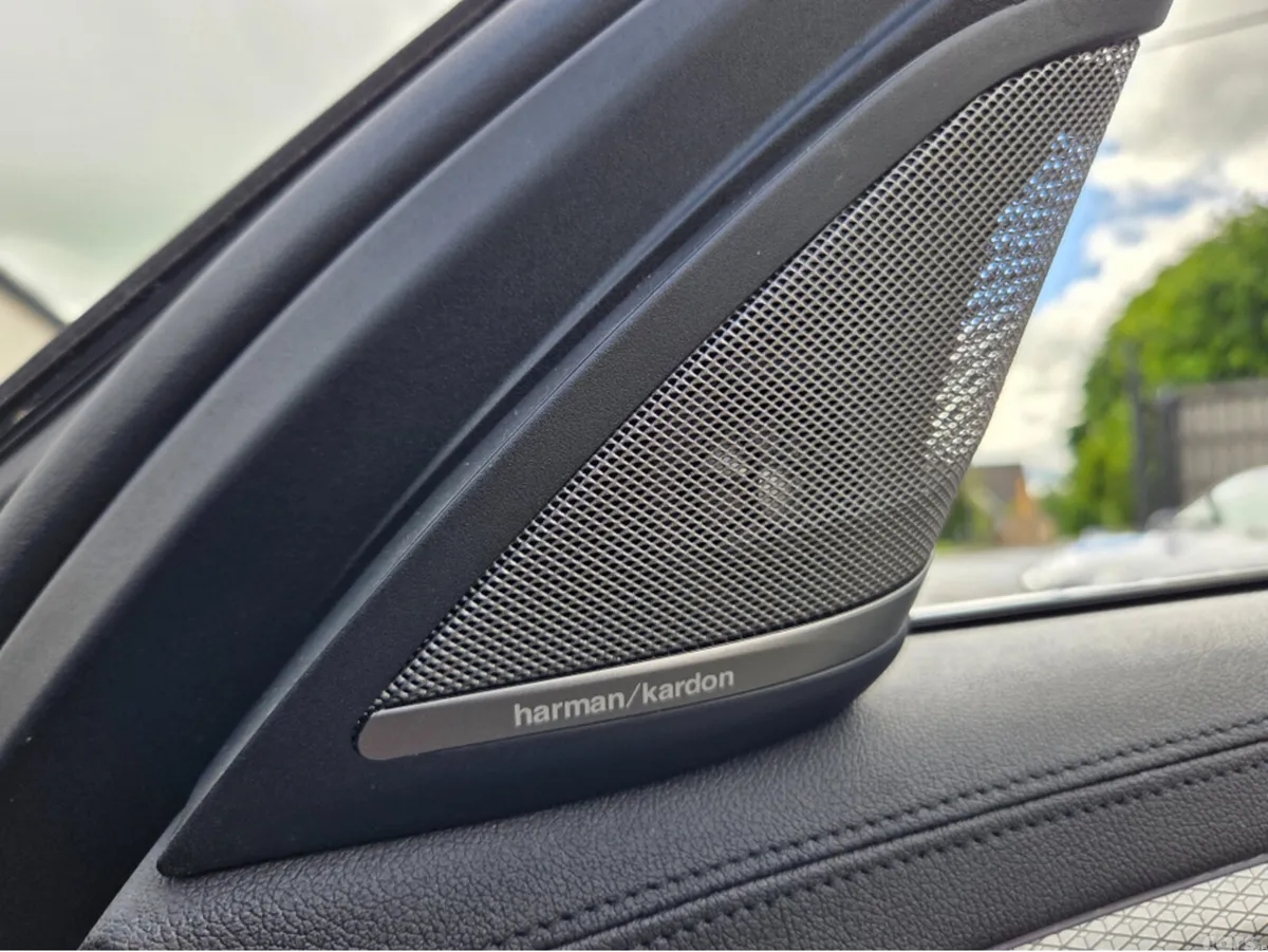 BMW 5-Series Saloon, Petrol Plug-in Hybrid, 2019, Grey