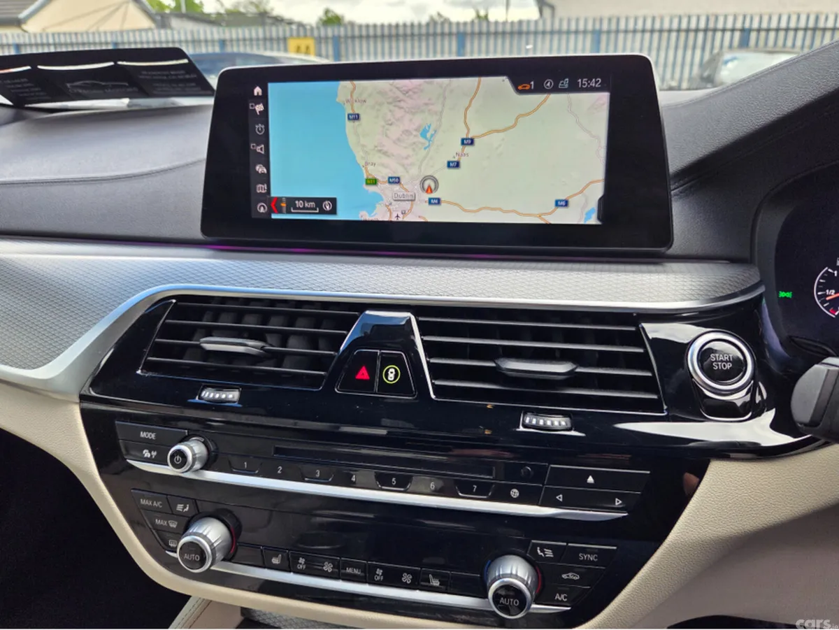 BMW 5-Series Saloon, Petrol Plug-in Hybrid, 2019, Grey
