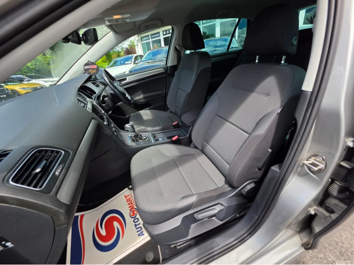 Volkswagen Golf Hatchback, Petrol, 2017, Silver