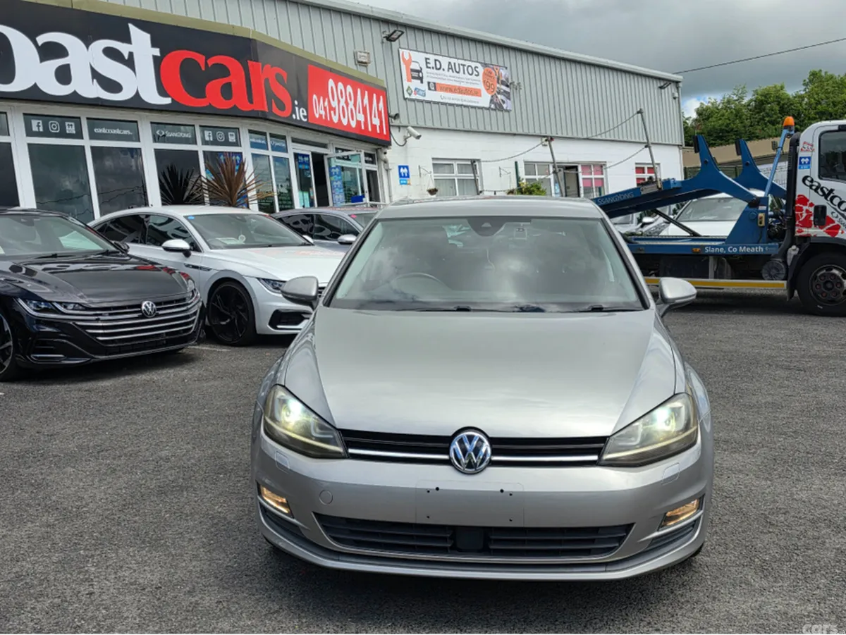 Volkswagen Golf Hatchback, Petrol, 2017, Silver