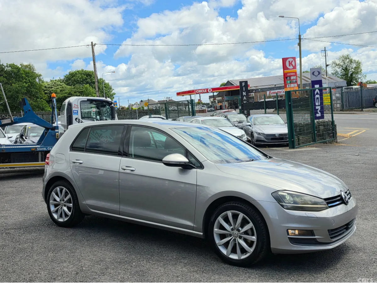 Volkswagen Golf Hatchback, Petrol, 2017, Silver