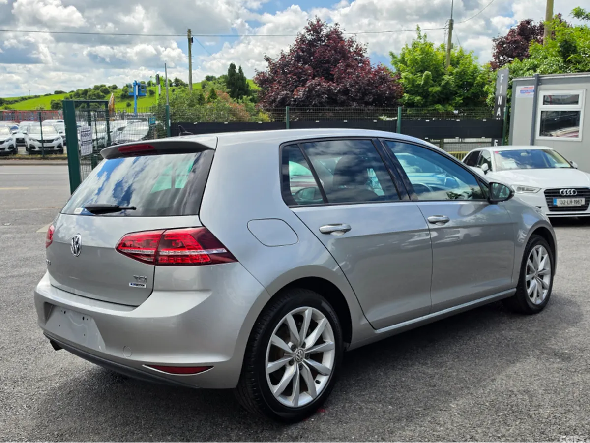 Volkswagen Golf Hatchback, Petrol, 2017, Silver