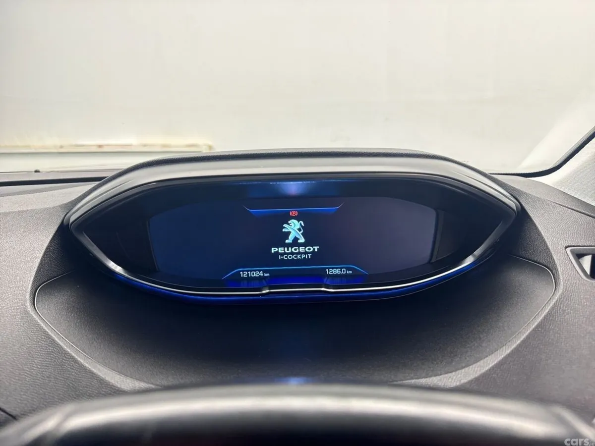 Peugeot 3008 MPV, Diesel, 2020, Black