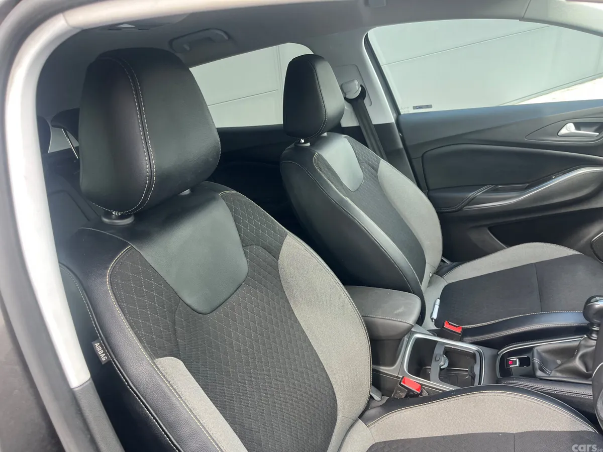 Opel Grandland X SUV, Diesel, 2019, Grey