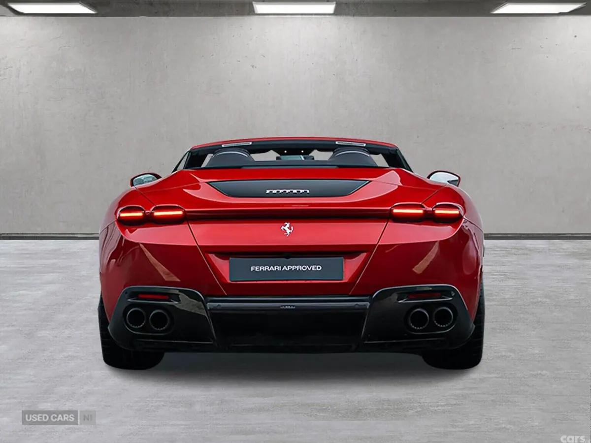 Ferrari Roma , Petrol, 2025, Red
