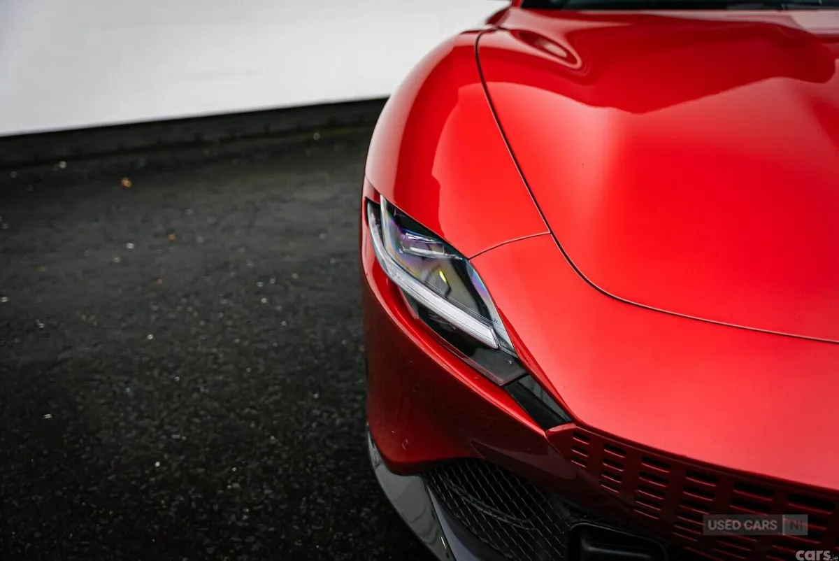 Ferrari Roma , Petrol, 2025, Red