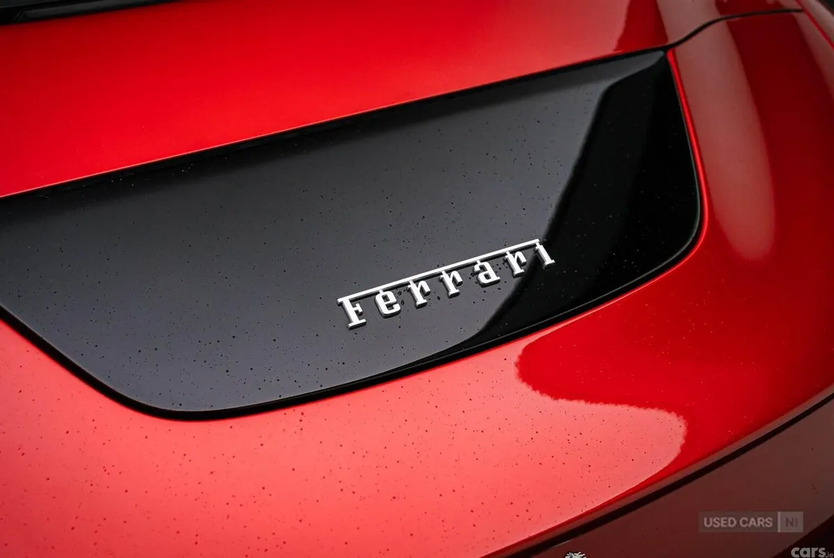 Ferrari Roma , Petrol, 2025, Red