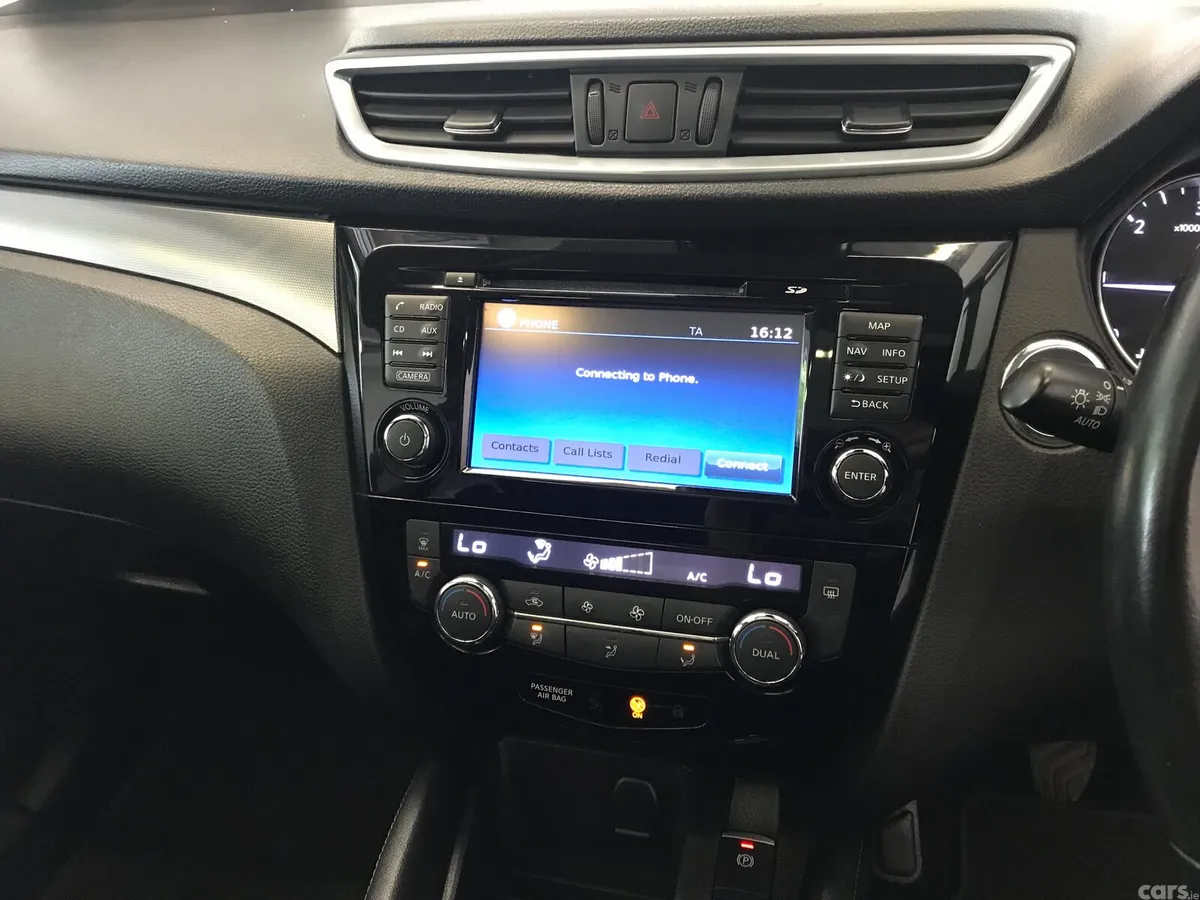 Nissan Qashqai Hatchback, Diesel, 2018, Blue