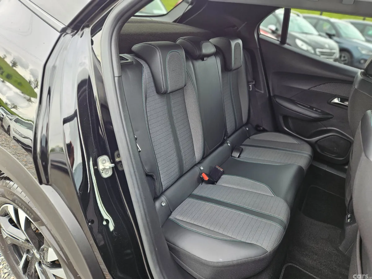 Peugeot 2008 SUV, Diesel, 2022, Black