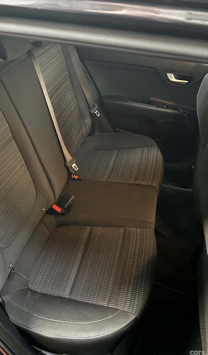 Kia Stonic Estate/Jeep, Diesel, 2018, Grey